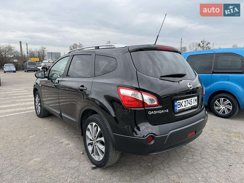 Позашляховик / Кросовер Nissan Qashqai+2 2013 в Рівному