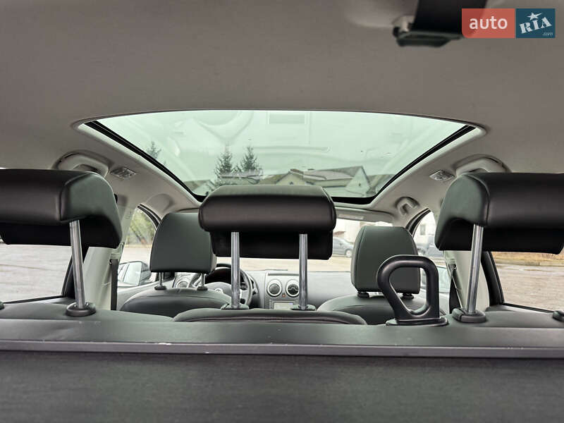 Позашляховик / Кросовер Nissan Qashqai+2 2013 в Рівному