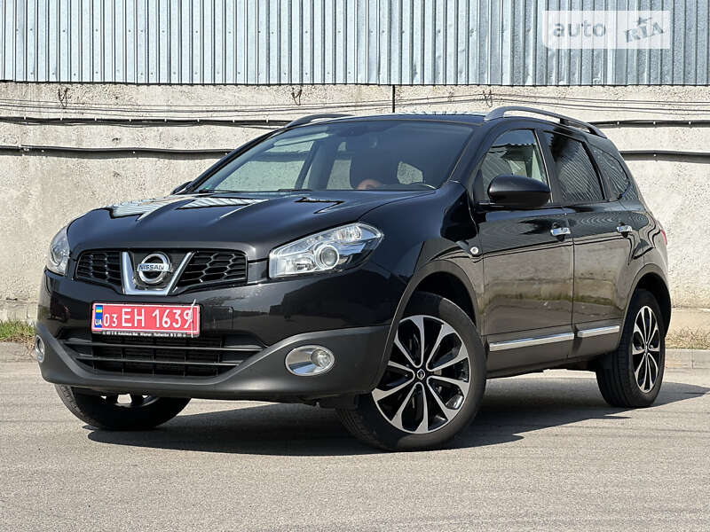 Внедорожник / Кроссовер Nissan Qashqai+2 2011 в Киеве