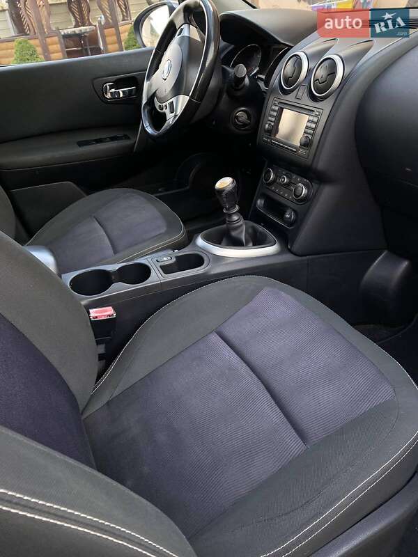 Позашляховик / Кросовер Nissan Qashqai+2 2012 в Коломиї