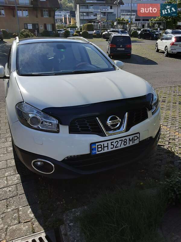 Внедорожник / Кроссовер Nissan Qashqai+2 2012 в Одессе