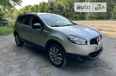 Позашляховик / Кросовер Nissan Qashqai+2 2010 в Луцьку