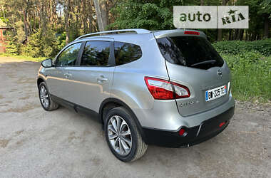 Внедорожник / Кроссовер Nissan Qashqai+2 2010 в Луцке