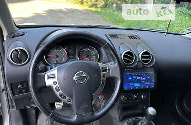 Позашляховик / Кросовер Nissan Qashqai+2 2010 в Луцьку