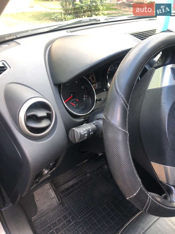 Внедорожник / Кроссовер Nissan Qashqai+2 2010 в Самборе