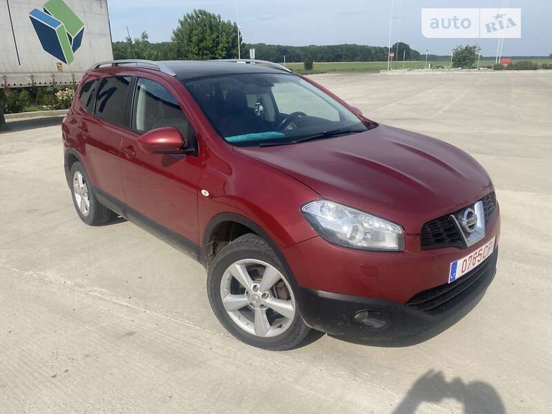 Внедорожник / Кроссовер Nissan Qashqai+2 2011 в Монастырище