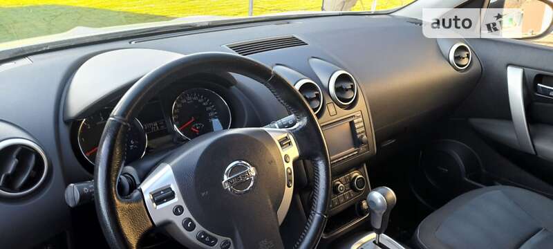 Позашляховик / Кросовер Nissan Qashqai+2 2012 в Шевченкове