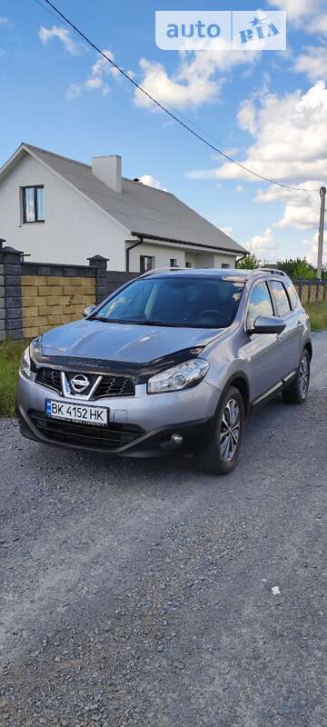 Позашляховик / Кросовер Nissan Qashqai+2 2010 в Рівному