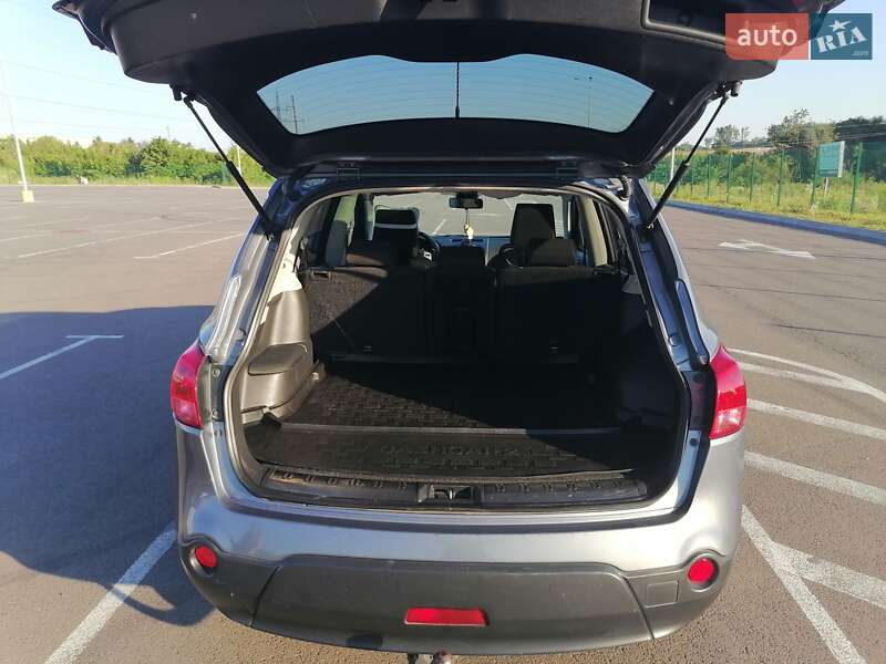Внедорожник / Кроссовер Nissan Qashqai+2 2009 в Ровно