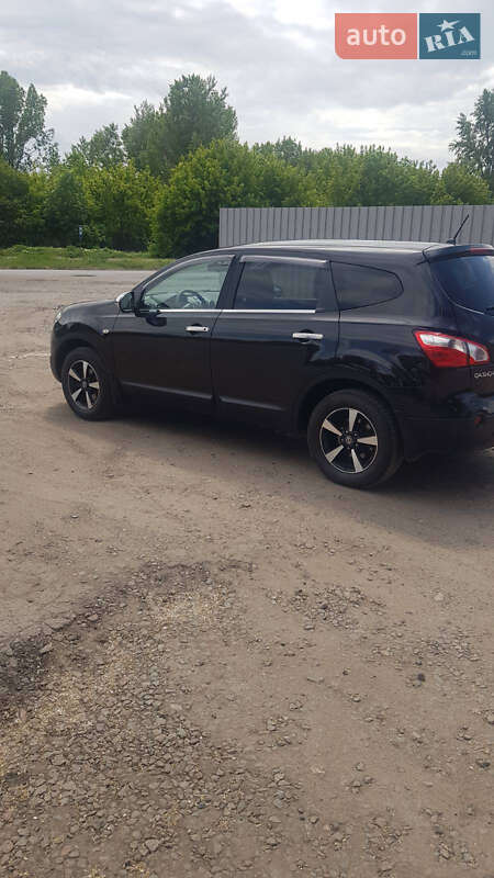 Внедорожник / Кроссовер Nissan Qashqai+2 2013 в Полтаве