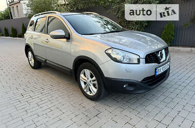 Внедорожник / Кроссовер Nissan Qashqai+2 2011 в Хмельницком