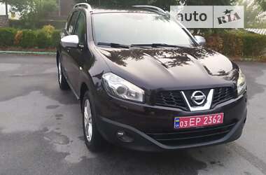 Внедорожник / Кроссовер Nissan Qashqai+2 2010 в Звягеле