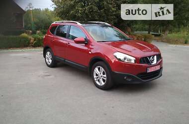 Позашляховик / Кросовер Nissan Qashqai+2 2010 в Звягелі