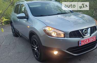 Позашляховик / Кросовер Nissan Qashqai+2 2010 в Золотоноші