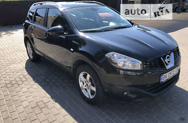 Позашляховик / Кросовер Nissan Qashqai+2 2010 в Рівному