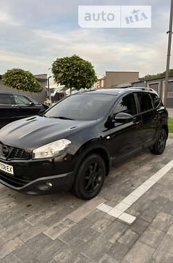 Позашляховик / Кросовер Nissan Qashqai+2 2012 в Луцьку