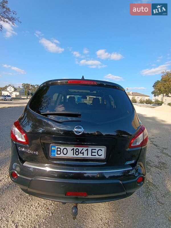 Позашляховик / Кросовер Nissan Qashqai+2 2012 в Скалаті