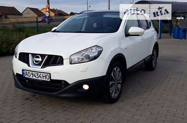 Позашляховик / Кросовер Nissan Qashqai+2 2010 в Мукачевому