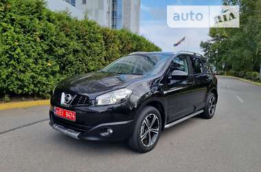 Внедорожник / Кроссовер Nissan Qashqai+2 2011 в Киеве