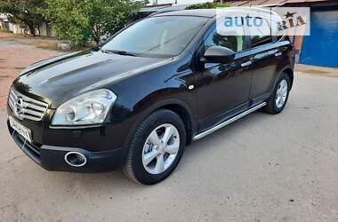 Внедорожник / Кроссовер Nissan Qashqai+2 2010 в Полтаве