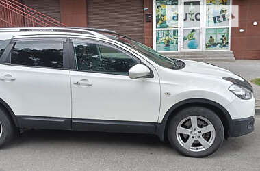 Позашляховик / Кросовер Nissan Qashqai+2 2012 в Києві