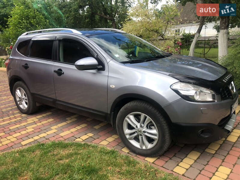 Внедорожник / Кроссовер Nissan Qashqai+2 2010 в Самборе