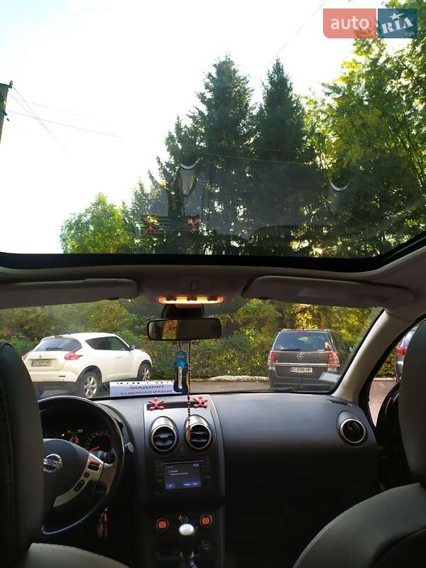 Позашляховик / Кросовер Nissan Qashqai+2 2010 в Дрогобичі фото 11 Позашляховик / Кросовер Nissan Qashqai+2 2010 в Дрогобичі