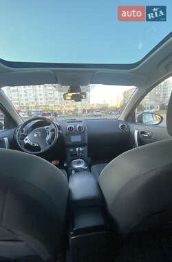 Позашляховик / Кросовер Nissan Qashqai+2 2011 в Івано-Франківську