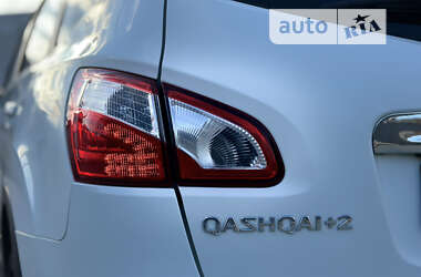 Позашляховик / Кросовер Nissan Qashqai+2 2011 в Вінниці