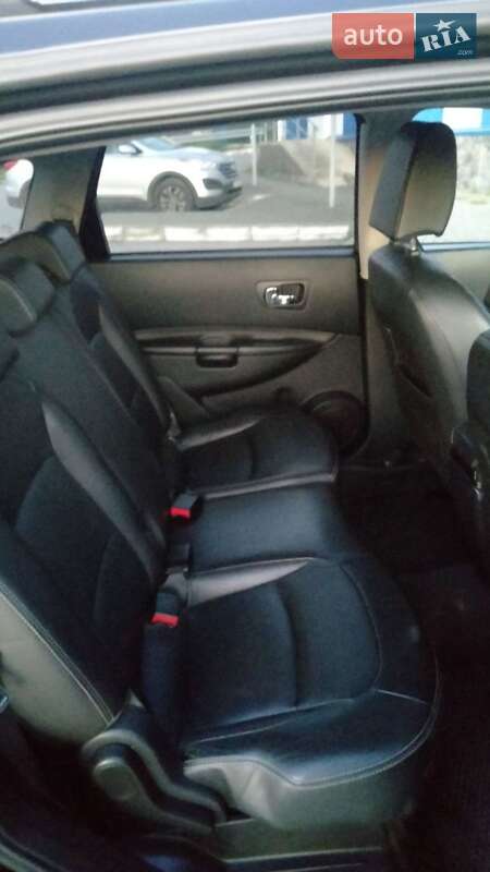 Внедорожник / Кроссовер Nissan Qashqai+2 2009 в Хмельницком