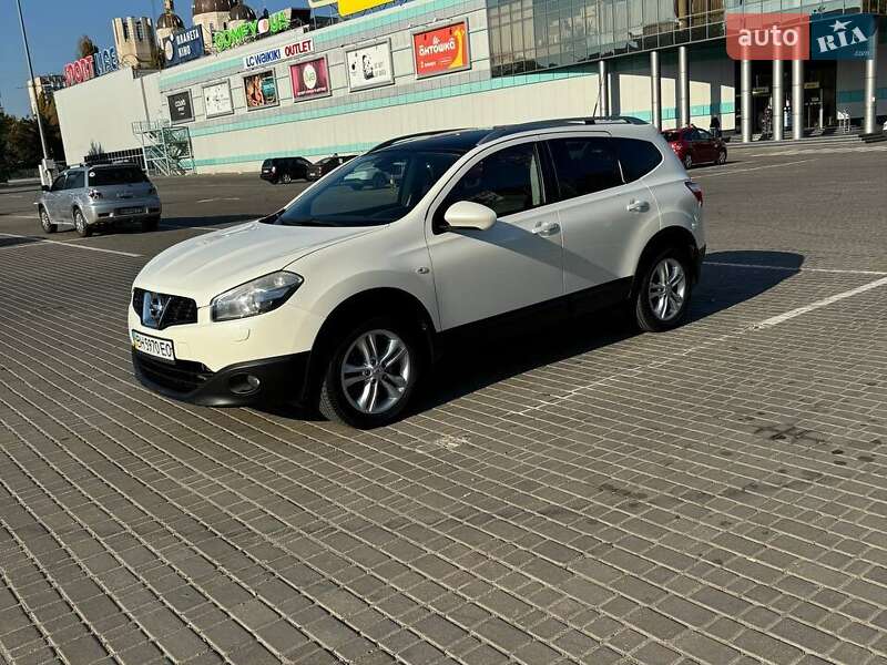 Nissan Qashqai+2 2013