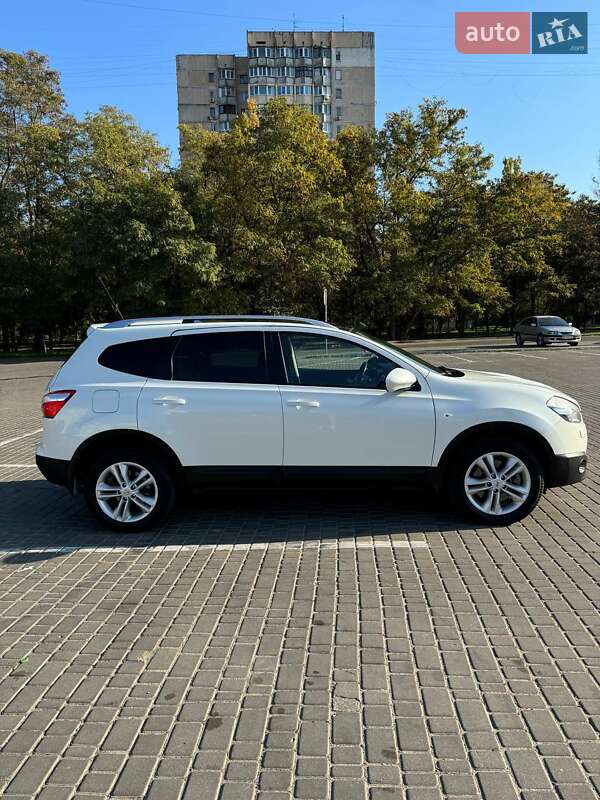 Внедорожник / Кроссовер Nissan Qashqai+2 2013 в Одессе