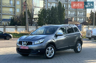 Позашляховик / Кросовер Nissan Qashqai+2 2012 в Львові