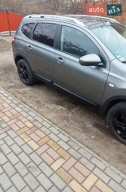 Внедорожник / Кроссовер Nissan Qashqai+2 2012 в 