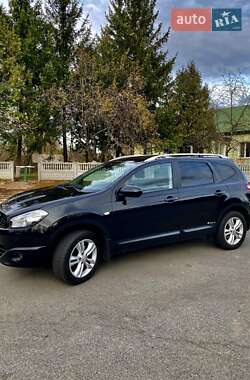 Внедорожник / Кроссовер Nissan Qashqai+2 2011 в Чернигове