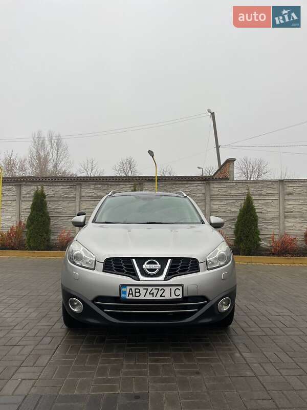 Nissan Qashqai+2 2010