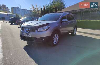 Внедорожник / Кроссовер Nissan Qashqai+2 2010 в Киеве