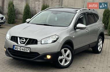 Внедорожник / Кроссовер Nissan Qashqai+2 2011 в Сарнах