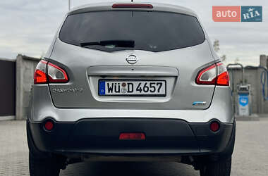 Внедорожник / Кроссовер Nissan Qashqai+2 2011 в Сарнах