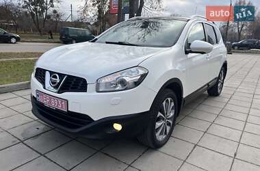 Позашляховик / Кросовер Nissan Qashqai+2 2013 в Рівному