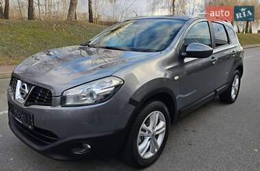 Позашляховик / Кросовер Nissan Qashqai+2 2011 в Києві