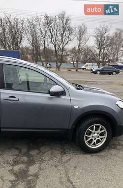 Позашляховик / Кросовер Nissan Qashqai+2 2010 в Полтаві