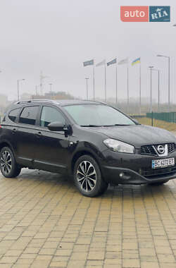 Позашляховик / Кросовер Nissan Qashqai+2 2011 в Львові