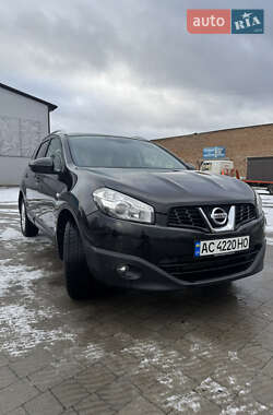 Позашляховик / Кросовер Nissan Qashqai+2 2012 в Володимирі