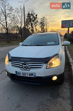 Позашляховик / Кросовер Nissan Qashqai+2 2010 в Луцьку