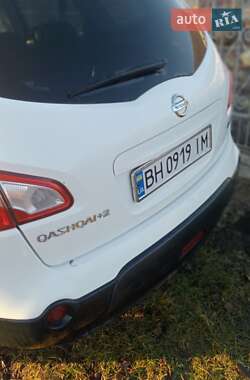 Внедорожник / Кроссовер Nissan Qashqai+2 2012 в 