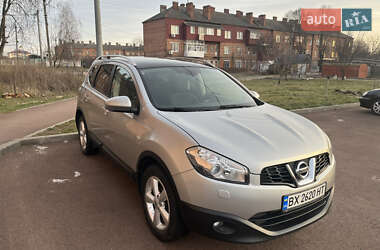 Позашляховик / Кросовер Nissan Qashqai+2 2010 в Овручі