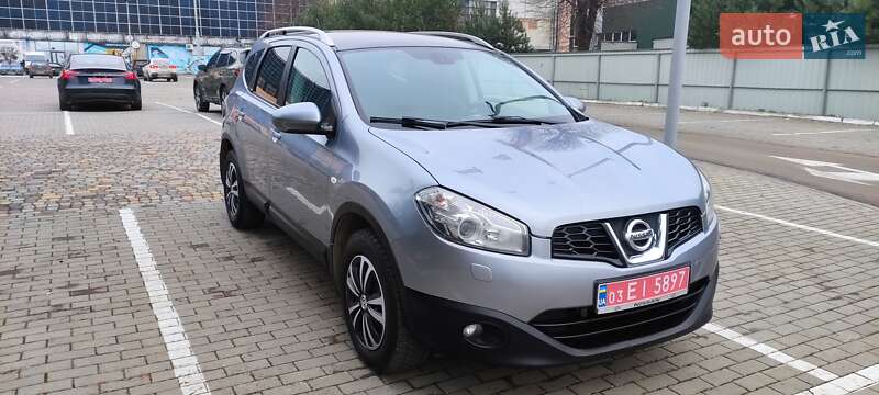 Внедорожник / Кроссовер Nissan Qashqai+2 2011 в Луцке