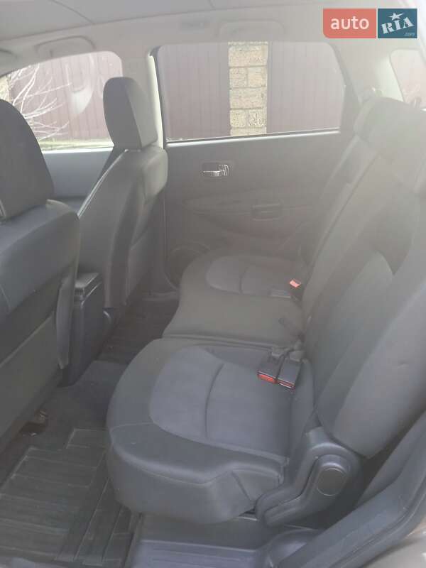 Внедорожник / Кроссовер Nissan Qashqai+2 2010 в Белгороде-Днестровском