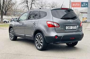 Позашляховик / Кросовер Nissan Qashqai+2 2012 в Києві